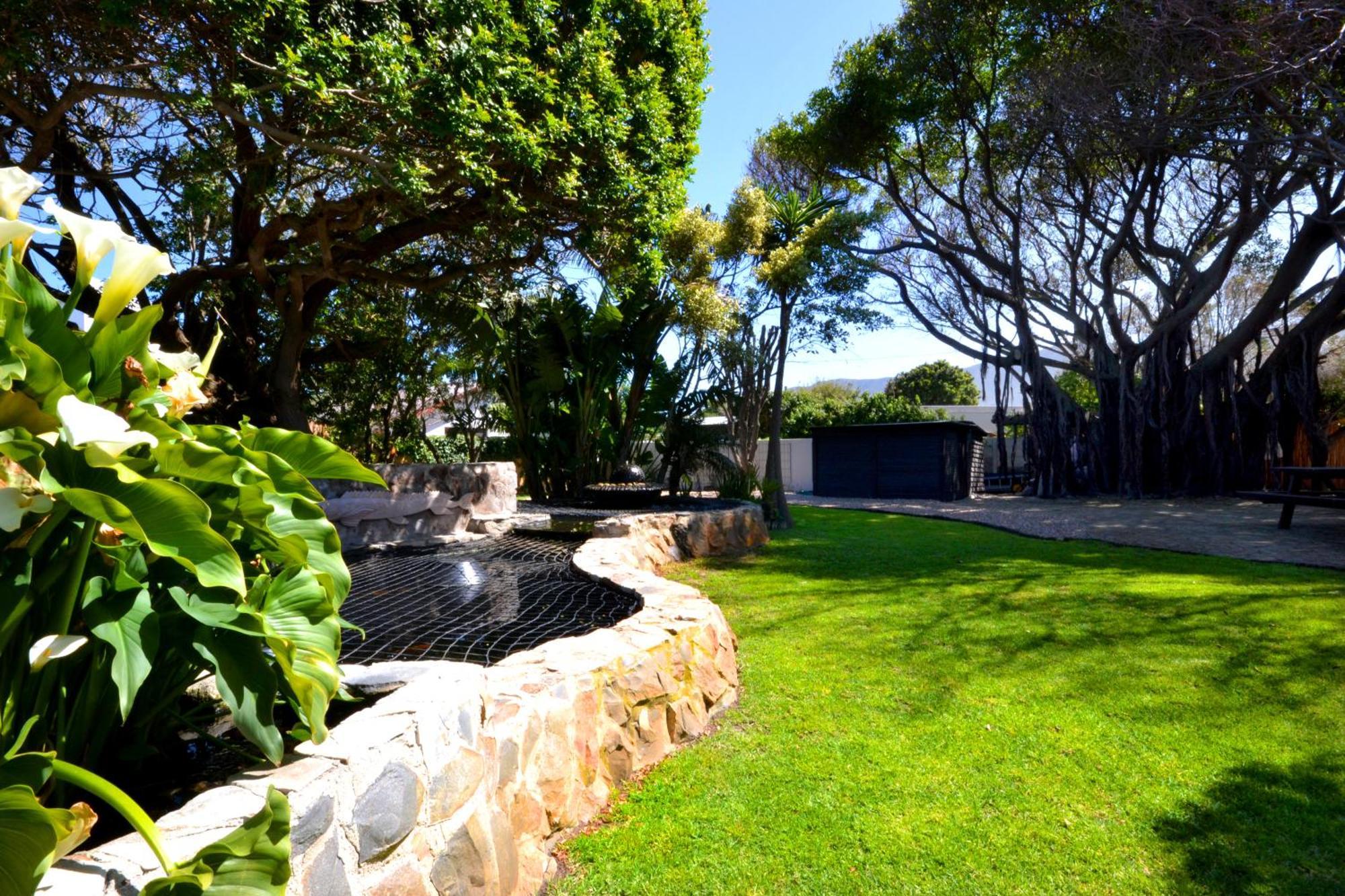 Saffron Cottage Hermanus Bagian luar foto